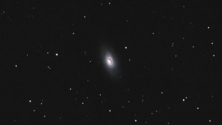 M64: Galaxia del Ojo Negro  (NGC 4826)
